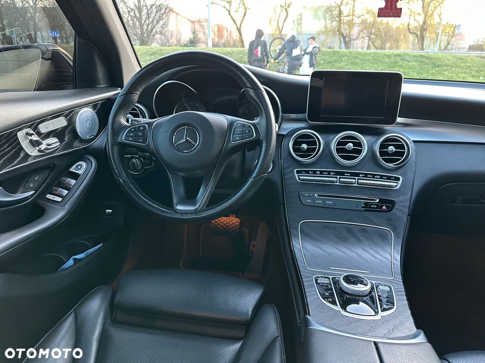 Mercedes-Benz GLC 300 4-Matic - 15