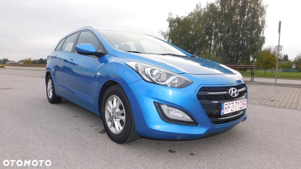 Hyundai i30 1.6 Comfort - 24