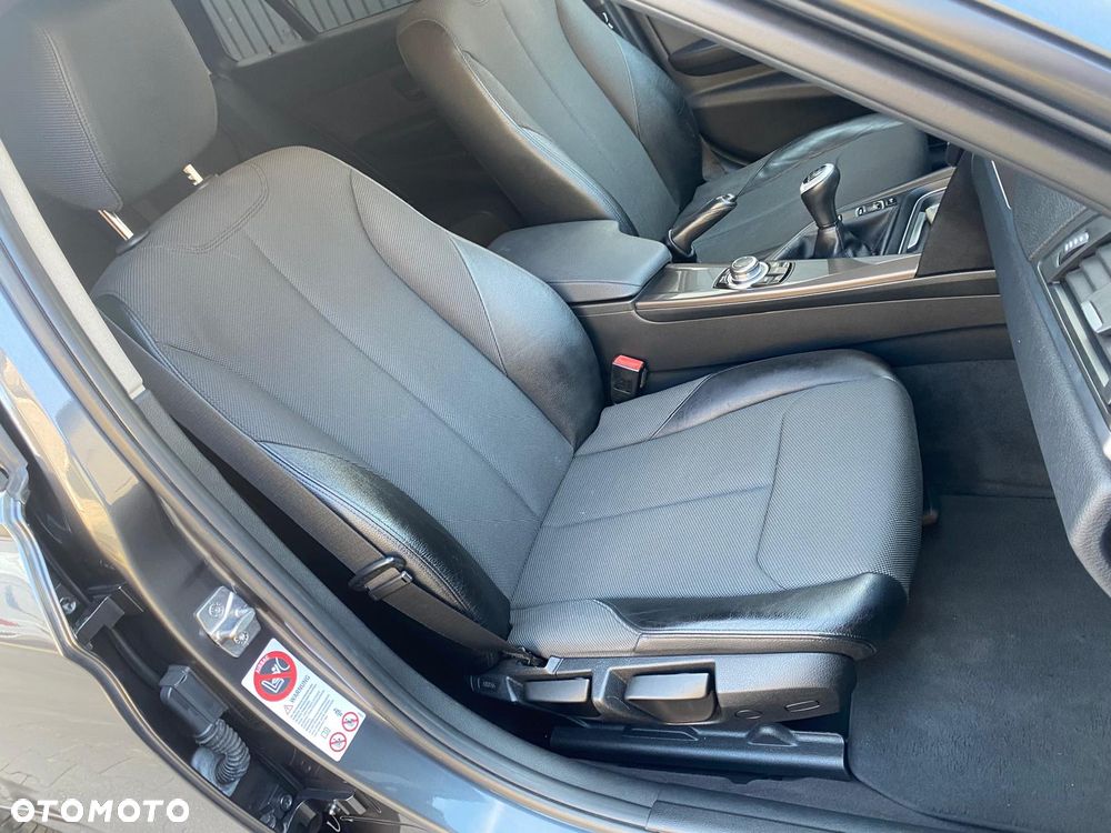 BMW Seria 3 320d Modern Line - 31