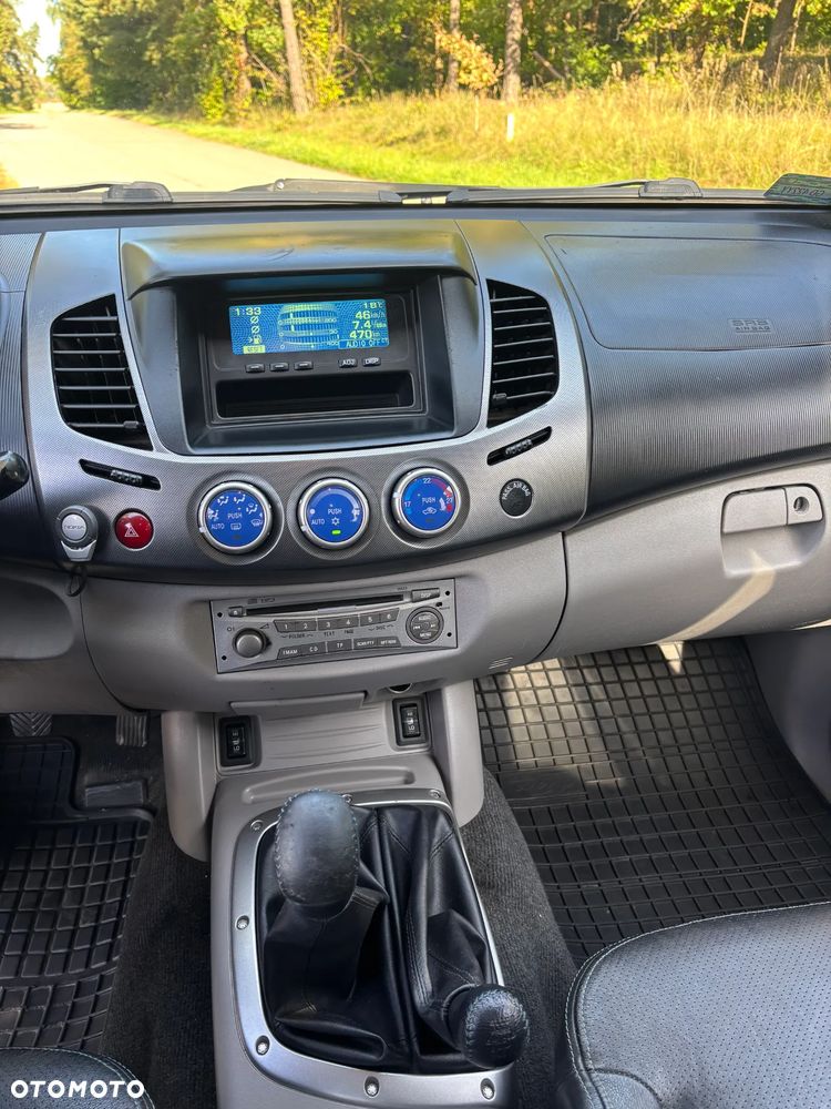 Mitsubishi L200 2.5 DID DAKAR EDITION MT - 10
