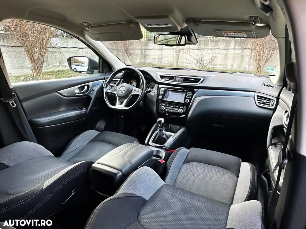 Nissan Qashqai 1.3 DIG-T N-CONNECTA - 6