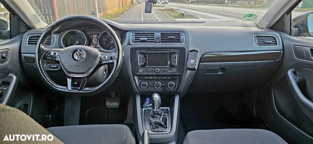 Volkswagen Jetta 2.0 TDI DSG BlueMotion Technologie Allstar - 22