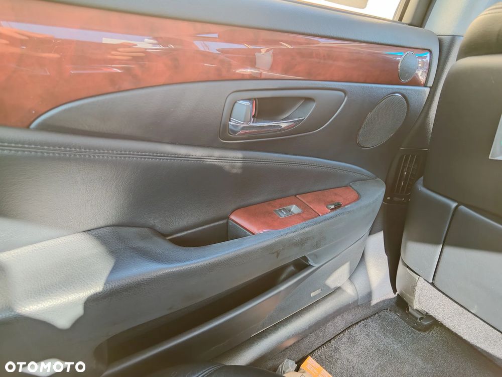 Lexus LS 460 AWD Impression Line - 31