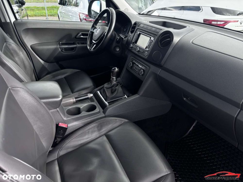 Volkswagen Amarok - 21