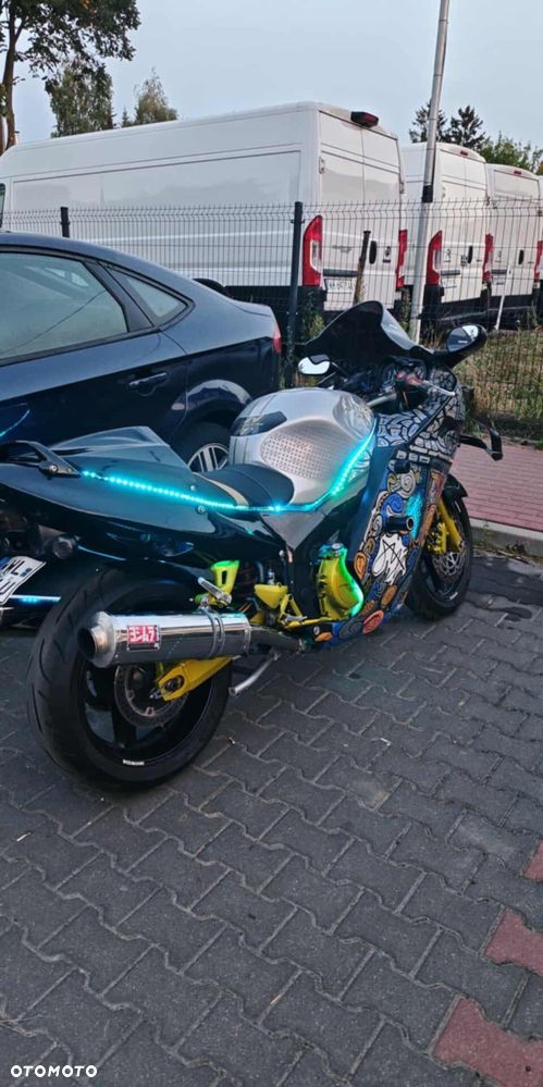 Honda CBR - 3