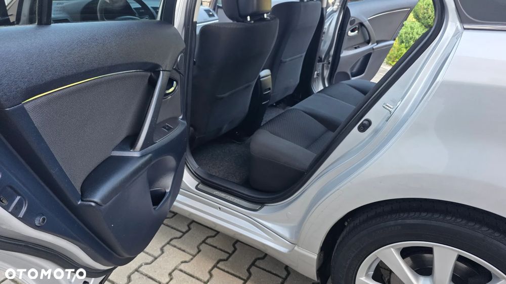 Toyota Avensis 2.0 Executive - 20