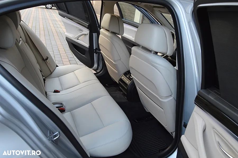 BMW Seria 5 520d xDrive Aut. Luxury Line - 31