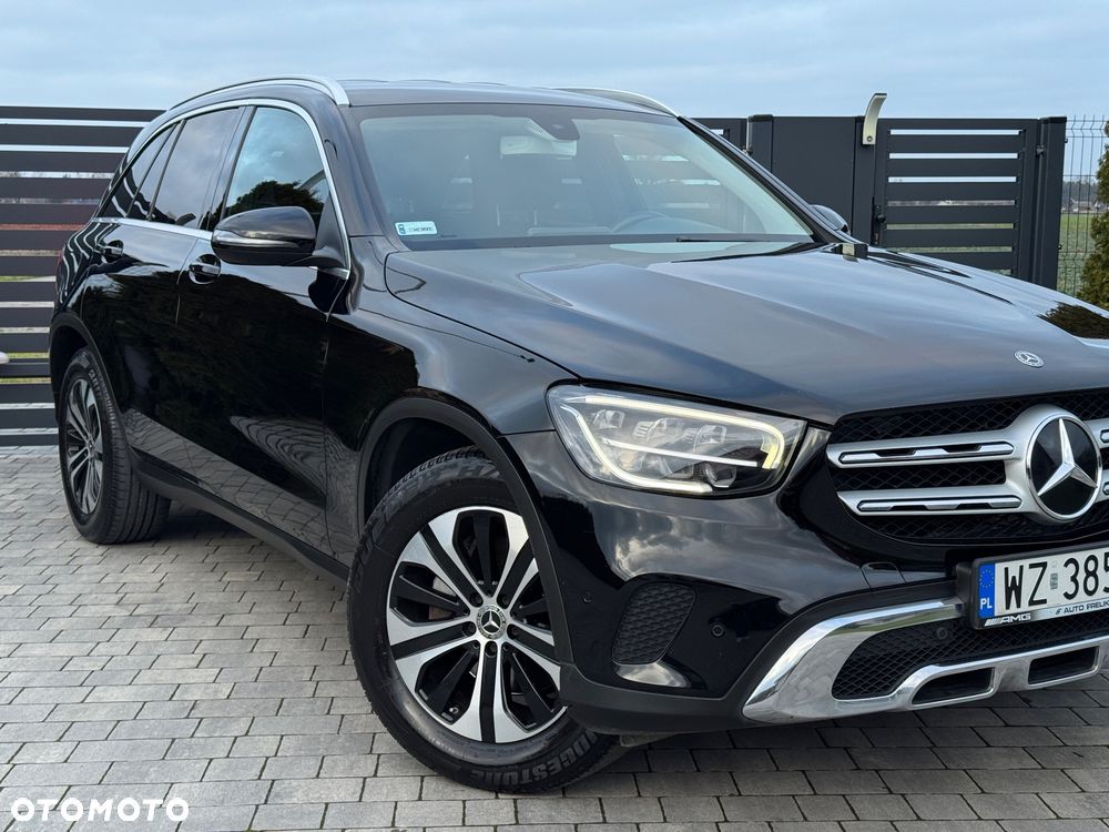 Mercedes-Benz GLC - 30
