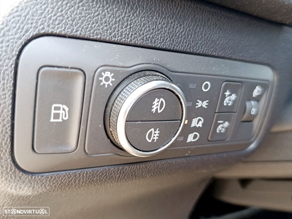Ford Kuga 2.5 PHEV ST-Line - 23