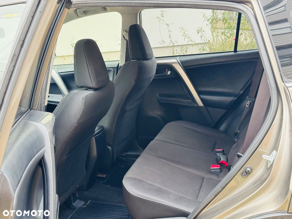 Toyota RAV4 2.0 D-4D Premium 4x2 - 37