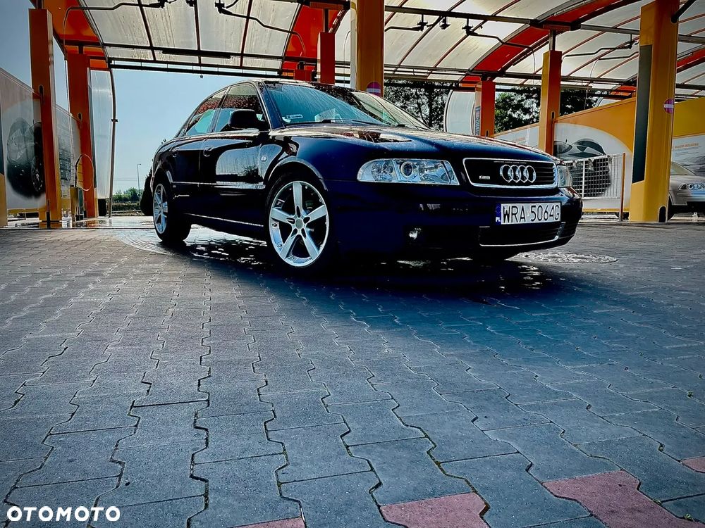 Audi A4 Limousine 1.8 - 37