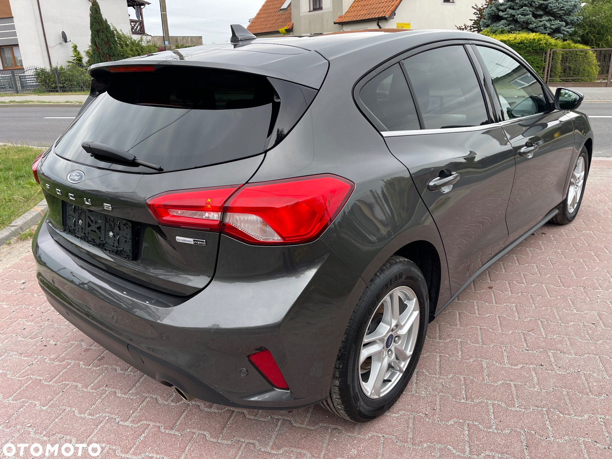 Ford Focus 1.0 EcoBoost Hybrid COOL&CONNECT - 9