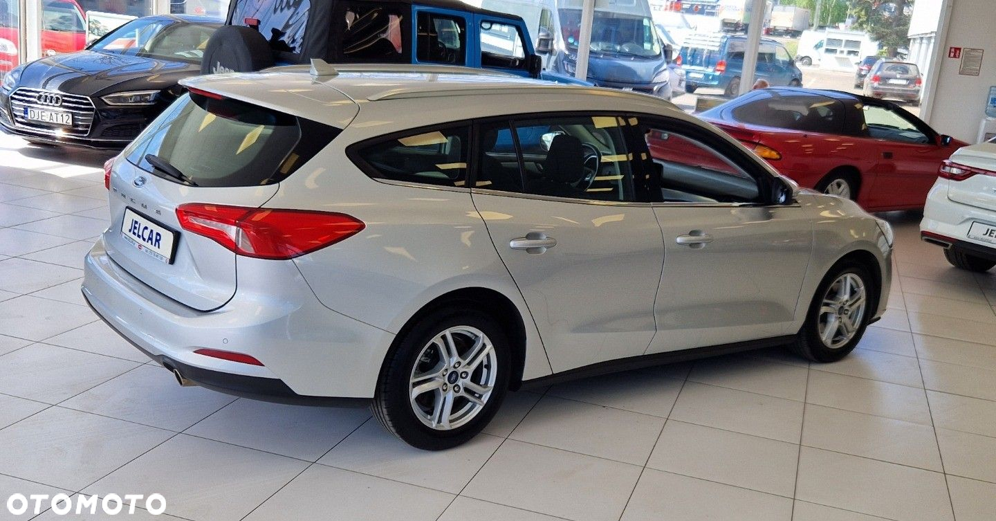 Ford Focus - 11
