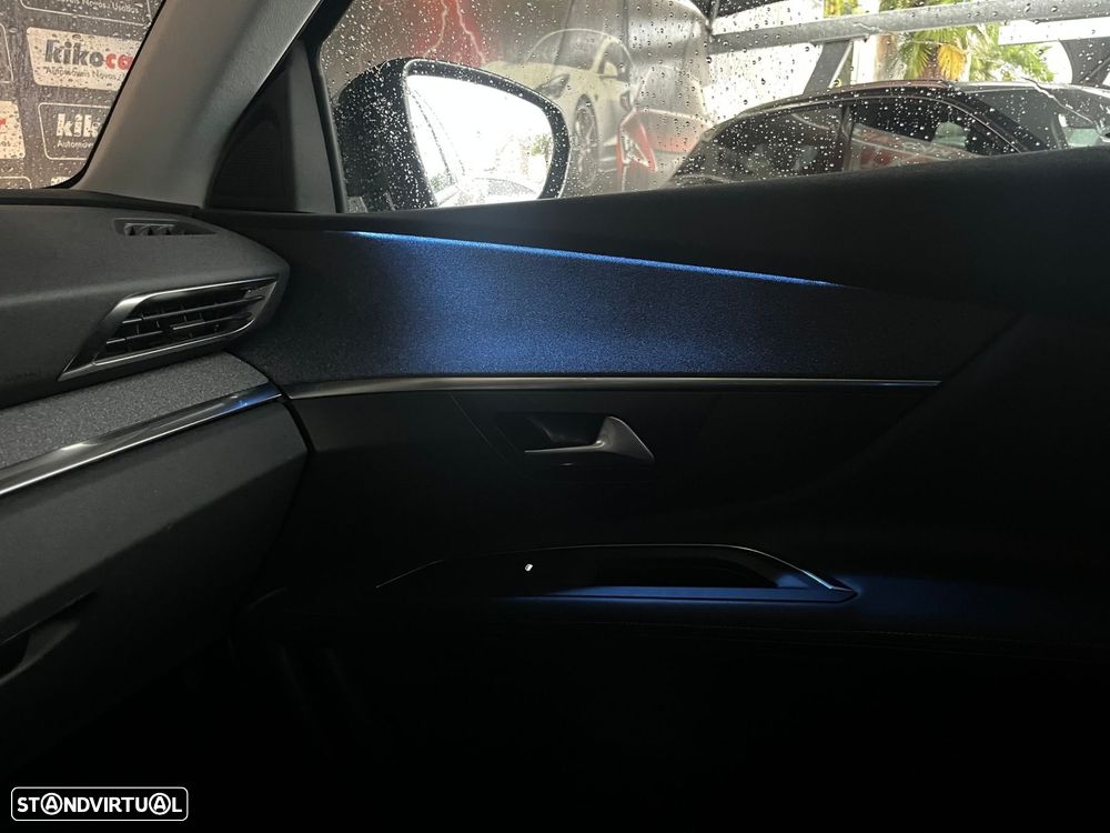 Peugeot 3008 PureTech 130 Stop & Start GPF EAT8 Allure Pack - 27