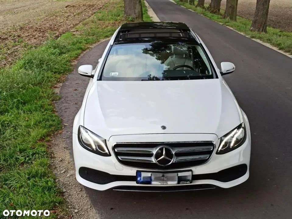 Mercedes-Benz Klasa E 220 d 4Matic 9G-TRONIC Avantgarde - 5