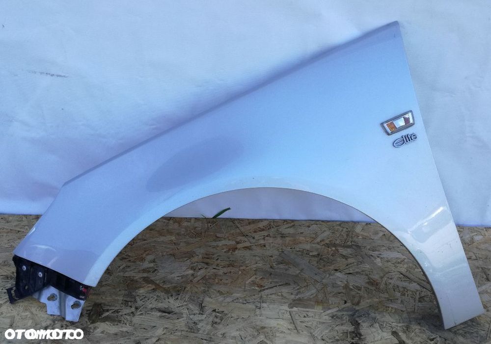 Błotnik przedni lewy Opel Insignia 2008-