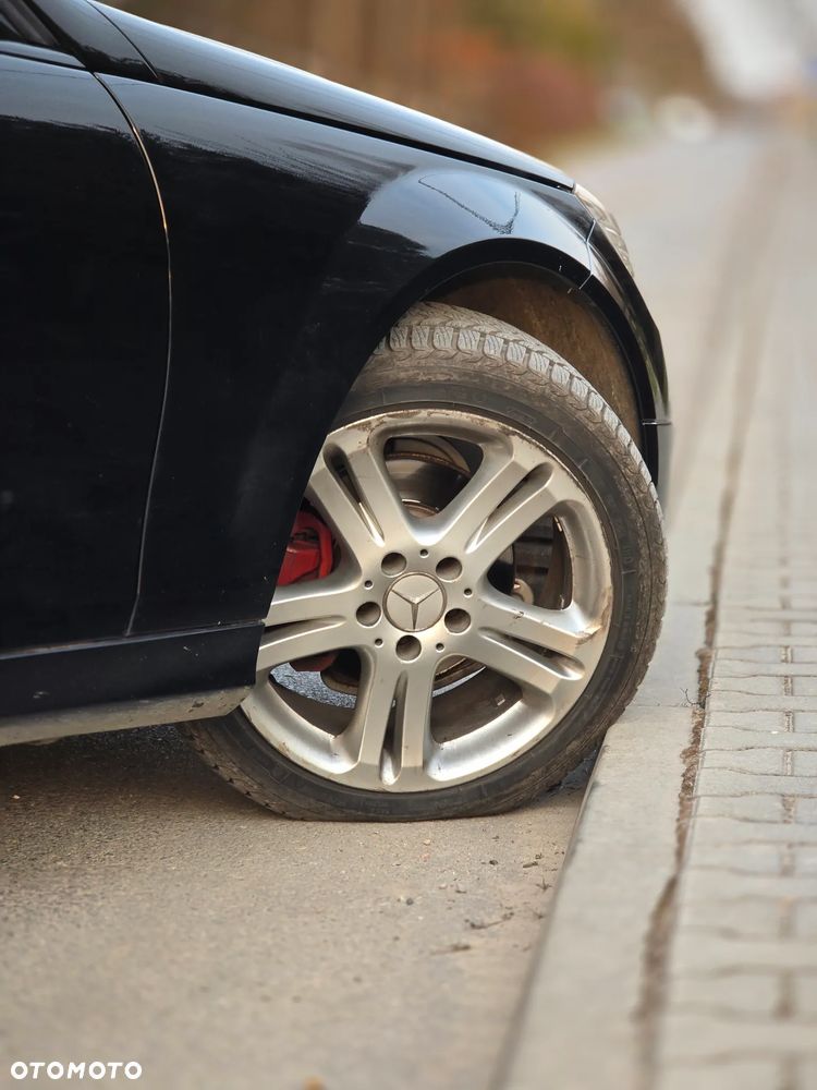 Mercedes-Benz Klasa C 200 CDI Elegance - 38