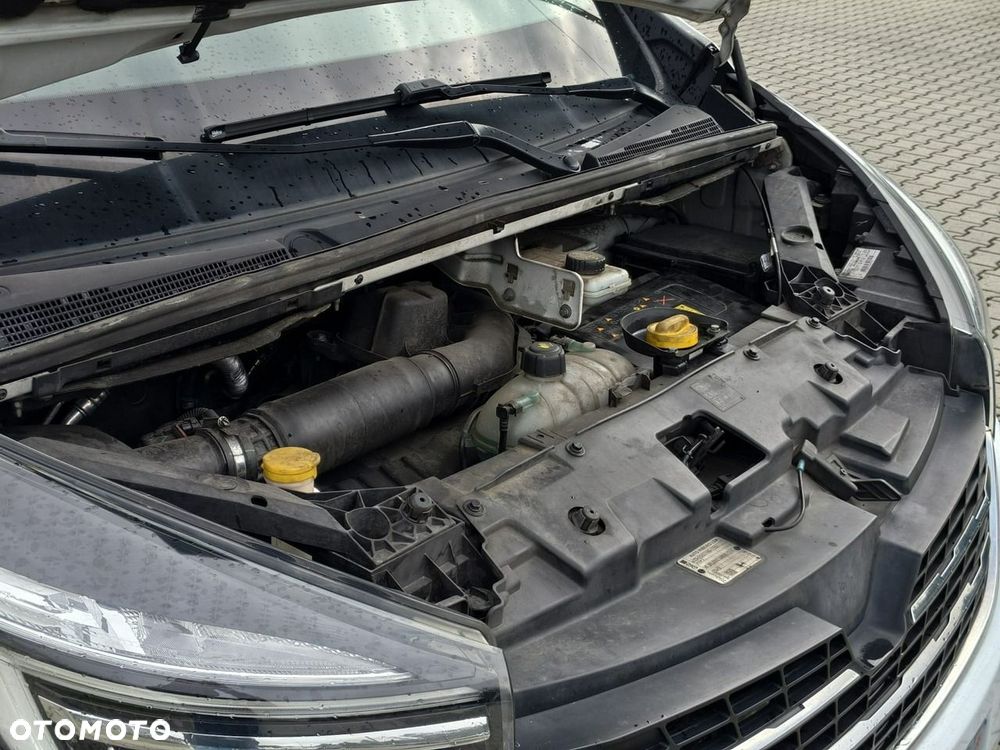 Renault Trafic - 26