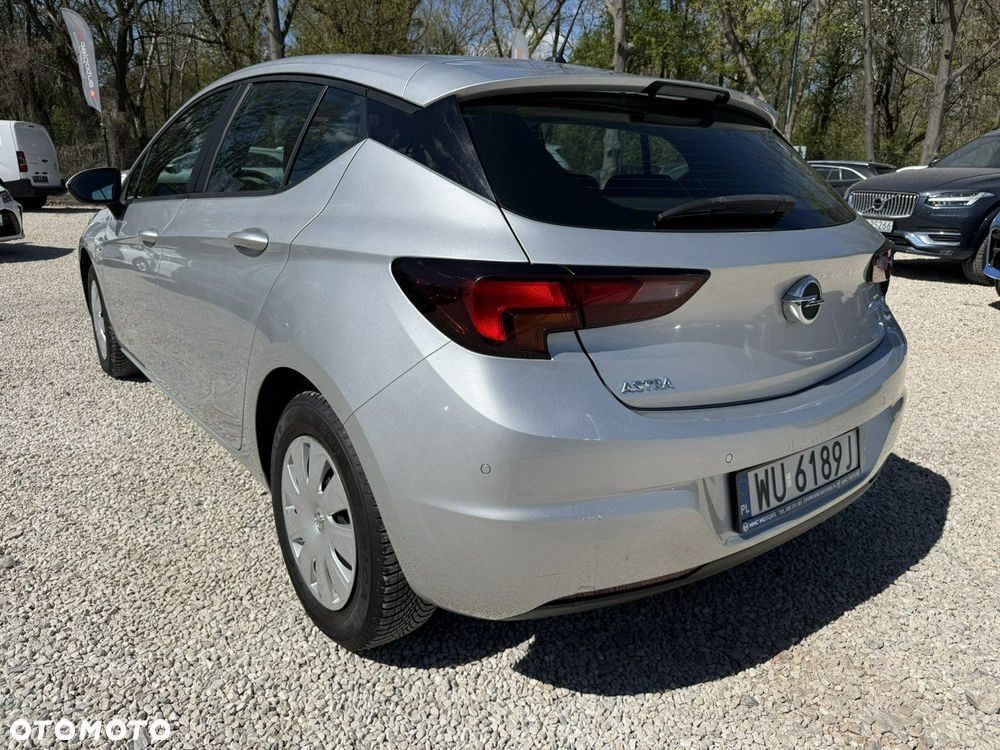 Opel Astra 1.4 T Enjoy S&S - 8