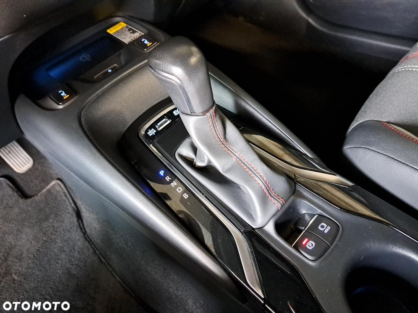 Toyota Corolla - 23