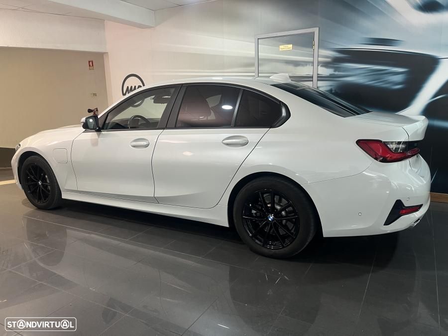 BMW 330 e Corporate Edition Auto - 6