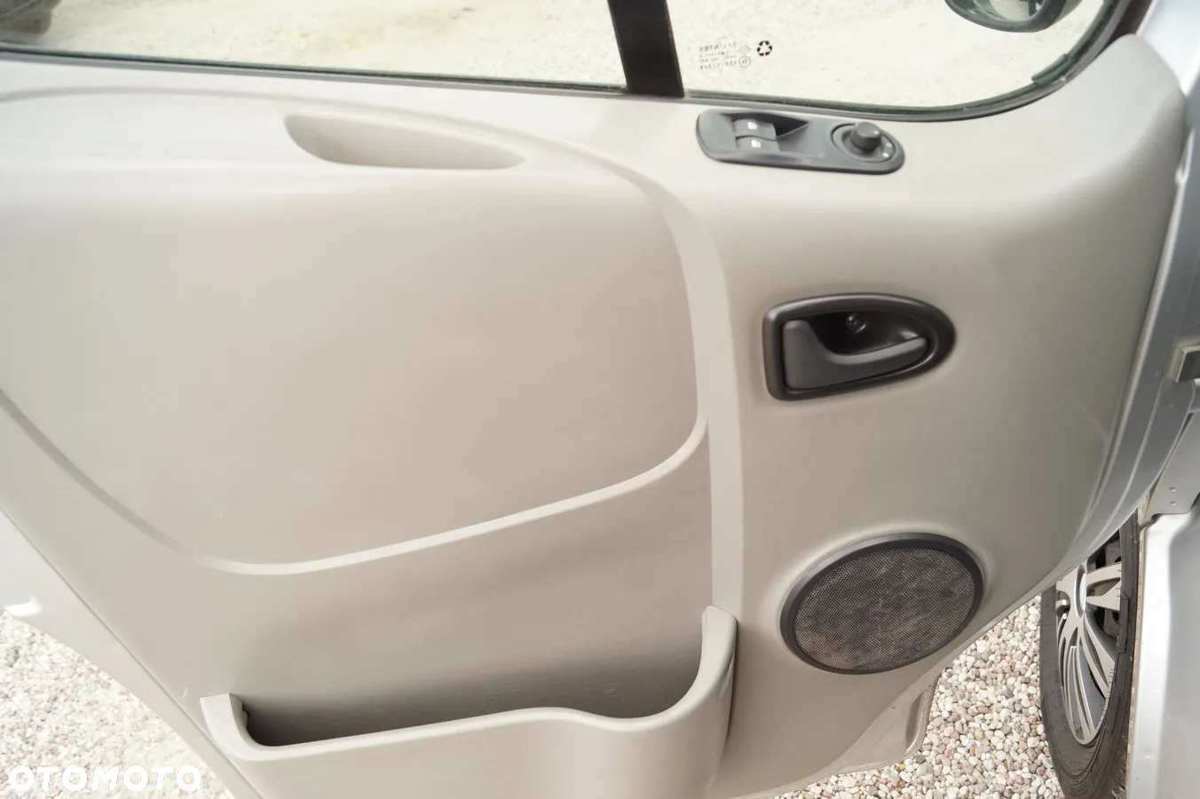 Renault Trafic - 13