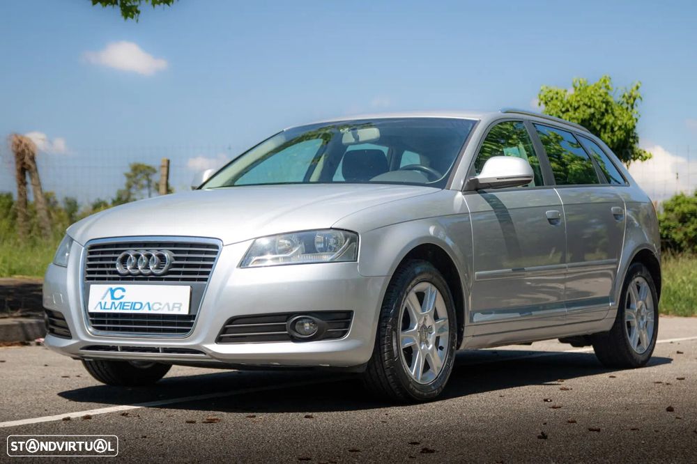 Audi A3 Sportback 1.6 TDI Attraction - 2