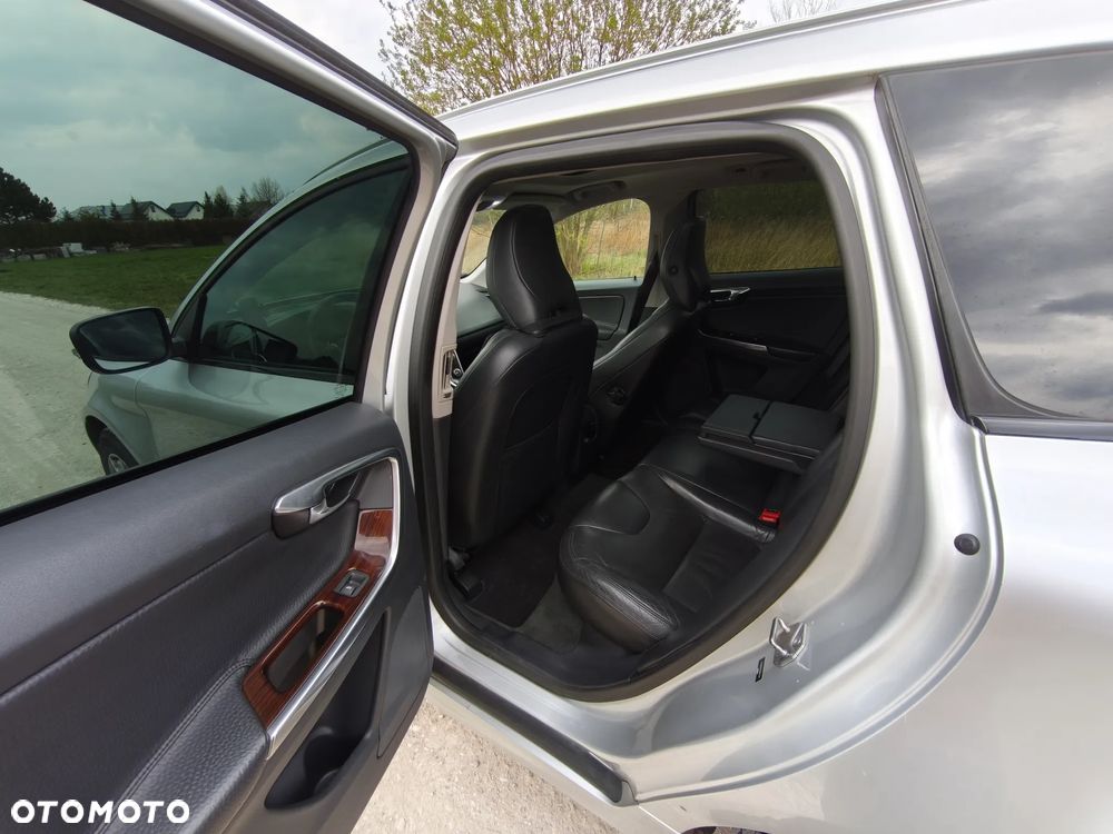 Volvo XC 60 T6 AWD Edition Pro - 15