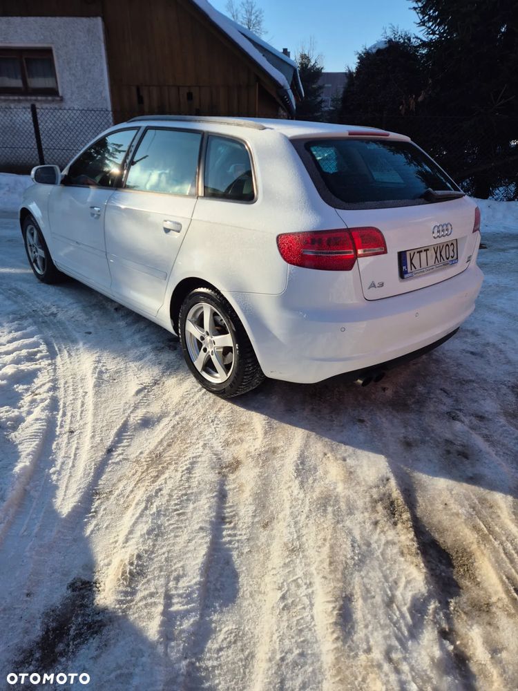 Audi A3 Sportback 2.0 TDI DPF quattro Ambiente - 4
