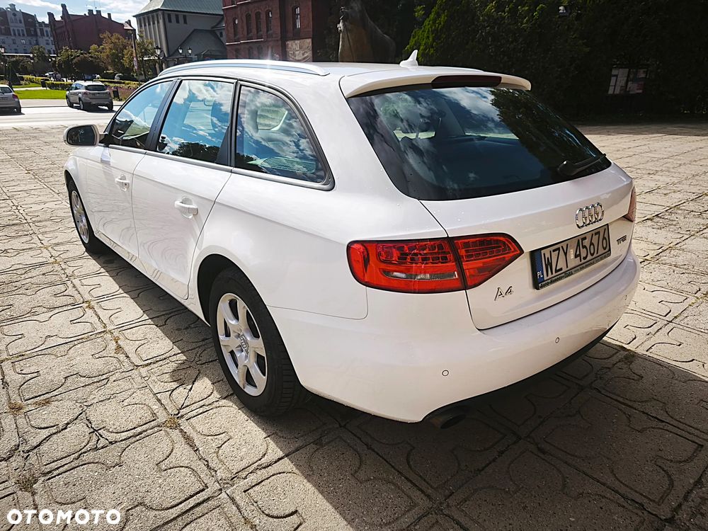 Audi A4 Avant - 5