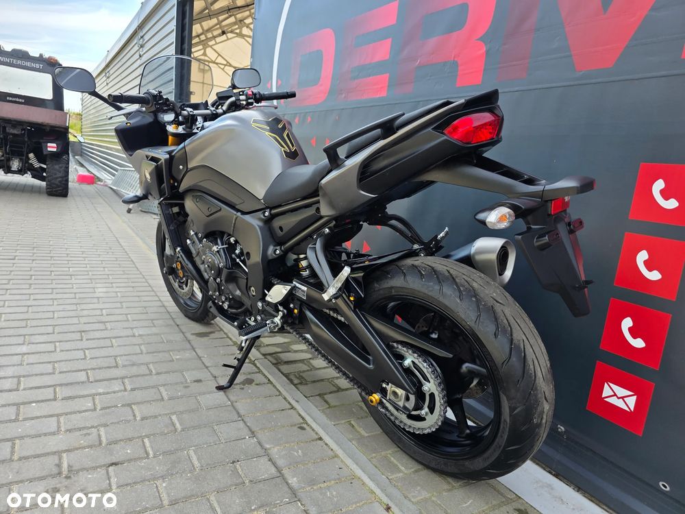 Yamaha FZ8 - 6