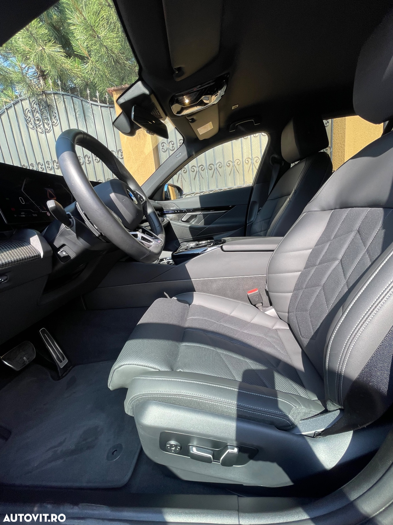 BMW Seria 5 520d xDrive AT MHEV - 12