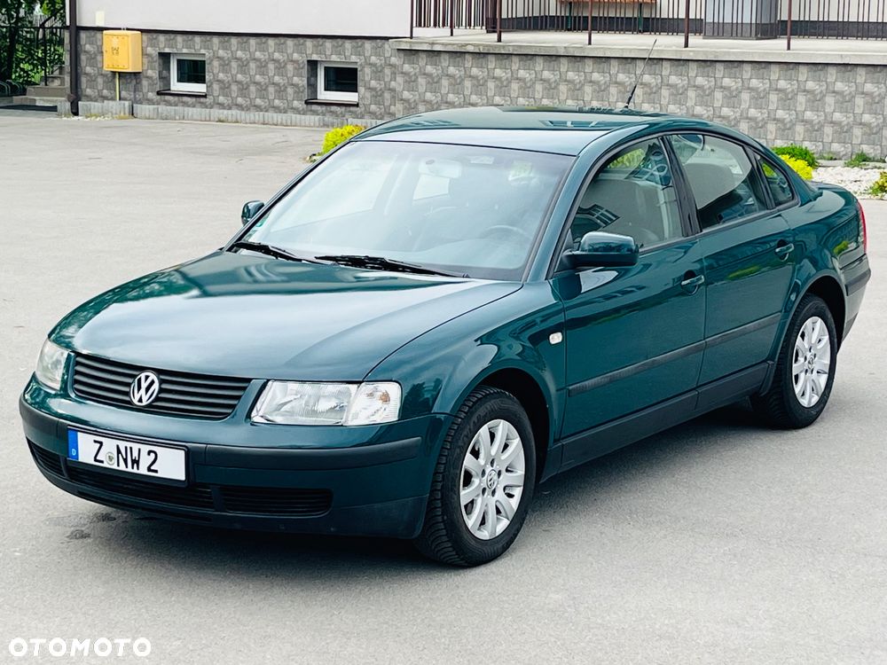 Volkswagen Passat - 2