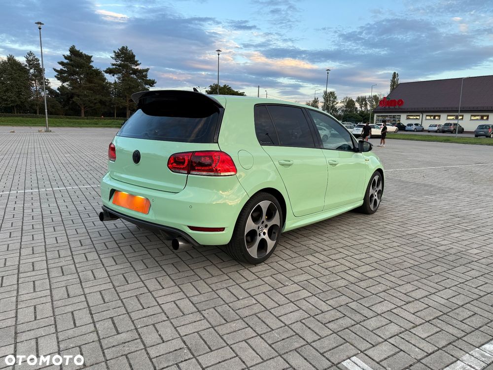 Volkswagen Golf 2.0 GTI - 3