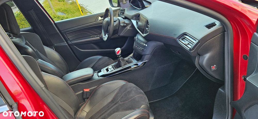 Peugeot 308 1.6 e-THP S&S GTi by Sport - 8