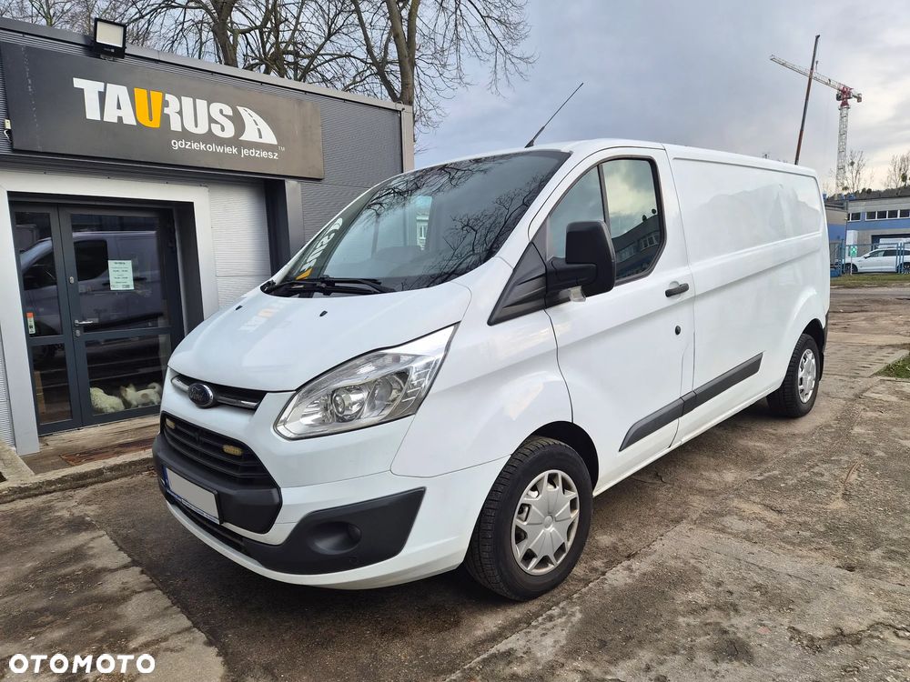 Ford TRANSIT CUSTOM - 12