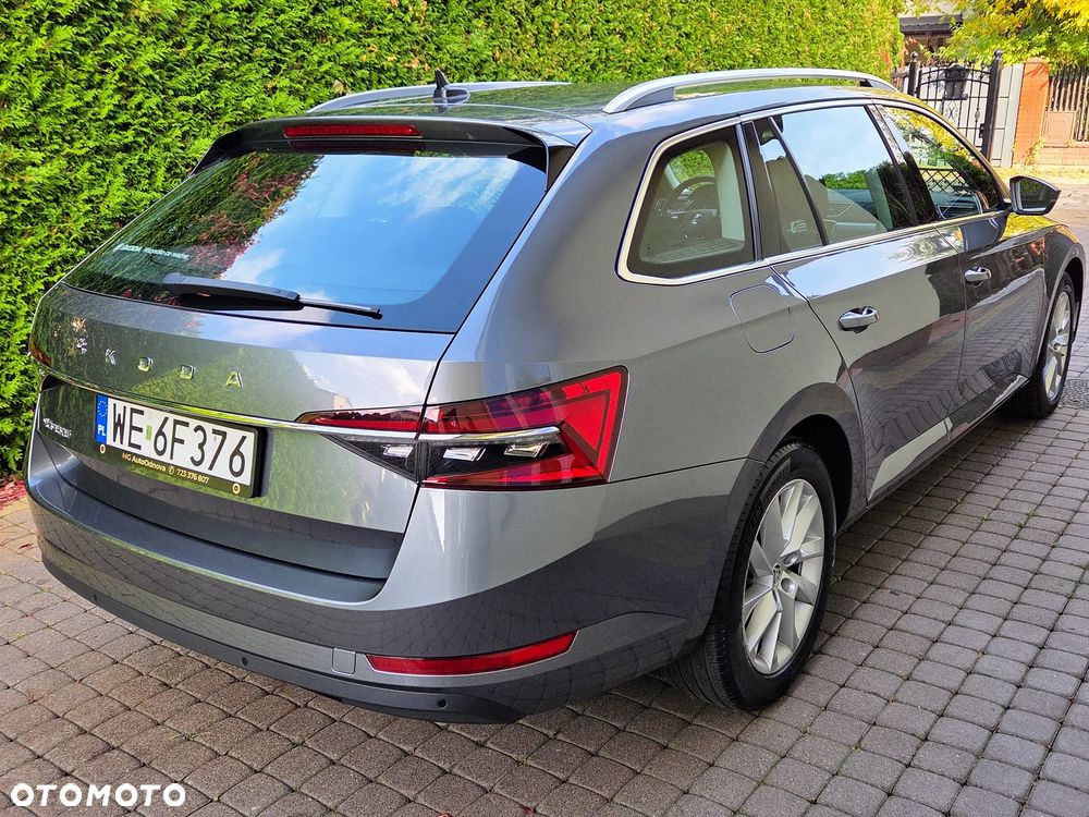 2022 Skoda Superb 2.0 TDI SCR Ambition DSG, photograph 6