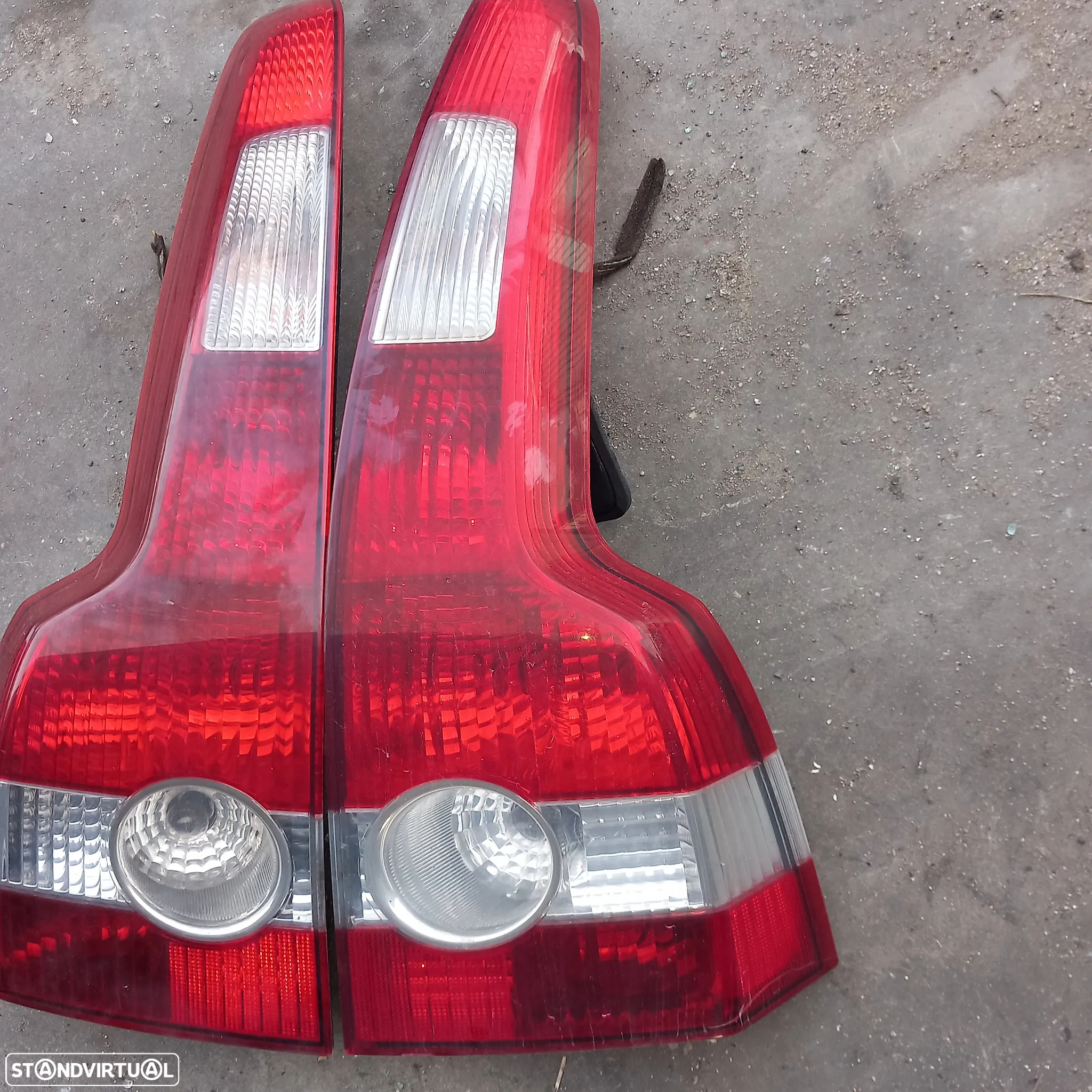 Farois traseiros volvo v50 - 2
