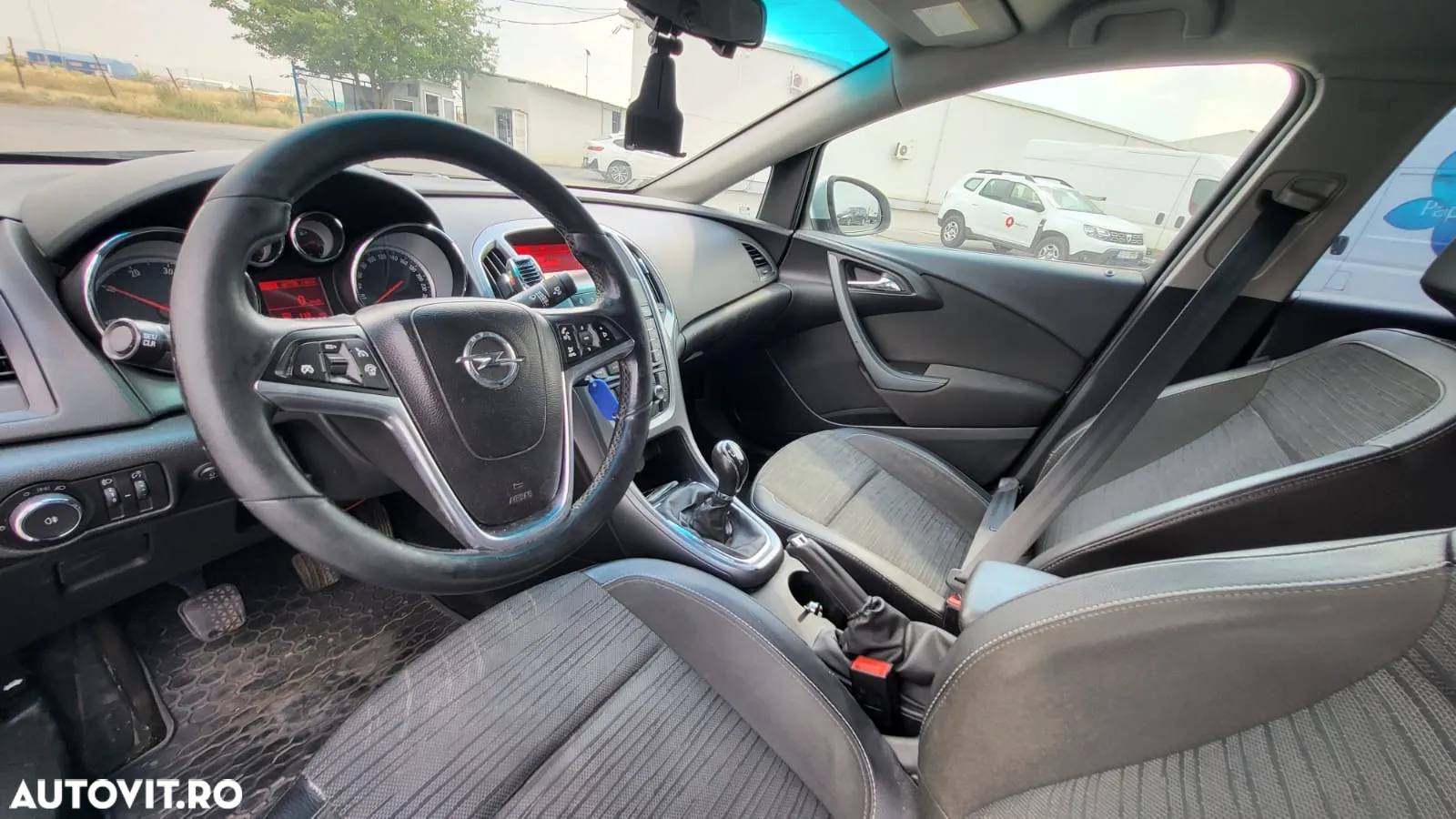 Opel Astra 1.6 CDTI ECOTEC ECOFlex Start/Stop Dynamic - 2