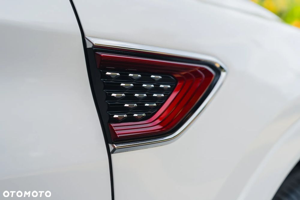 Hongqi HS5 2.0T Executive AWD - 18