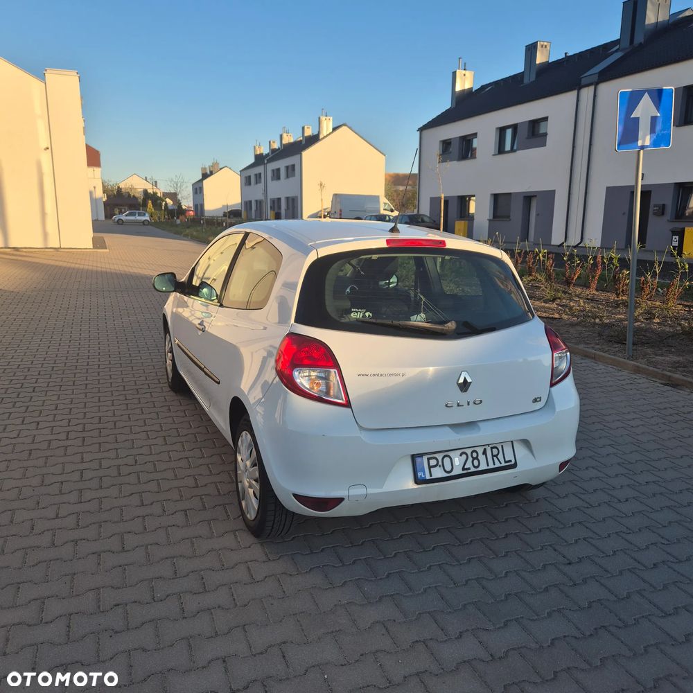 Renault Clio 1.5 dCi Alize - 5