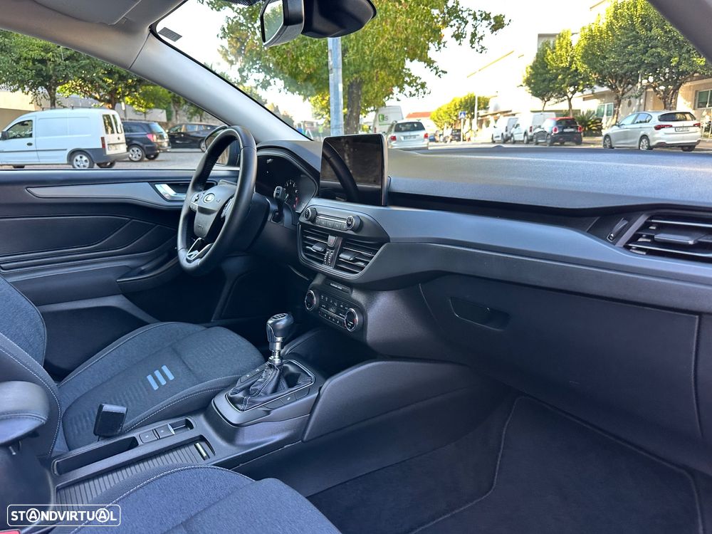 Ford Focus 1.0 EcoBoost MHEV Active X - 54