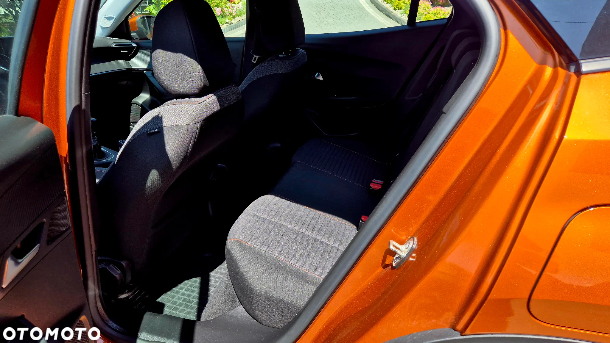 Peugeot 2008 1.2 PureTech Active S&S - 11
