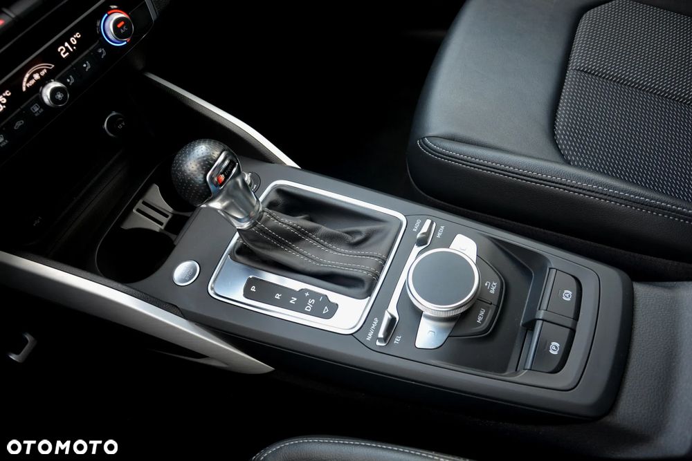 Audi Q2 35 TDI Quattro S tronic S line - 31