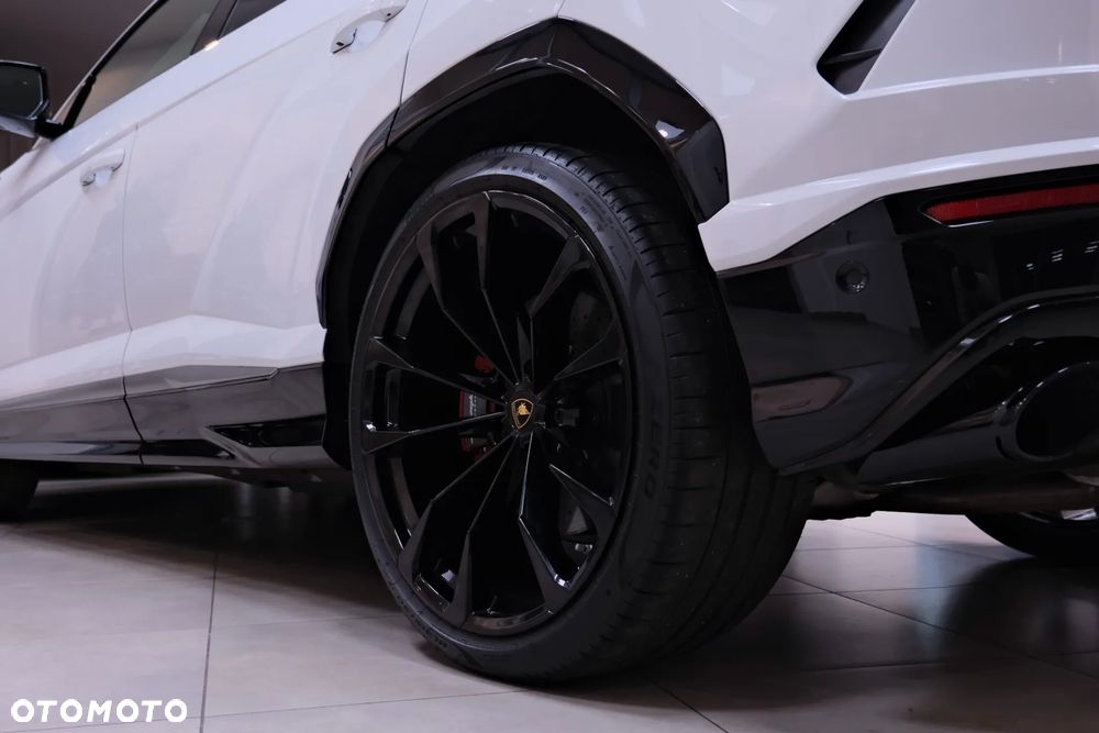 Lamborghini Urus - 18
