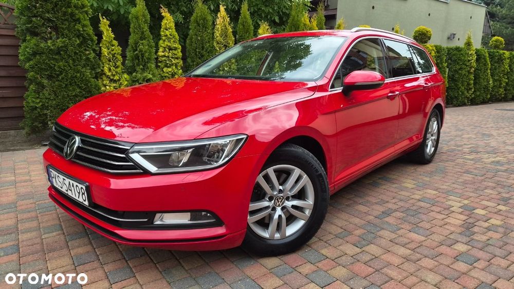Volkswagen Passat - 1