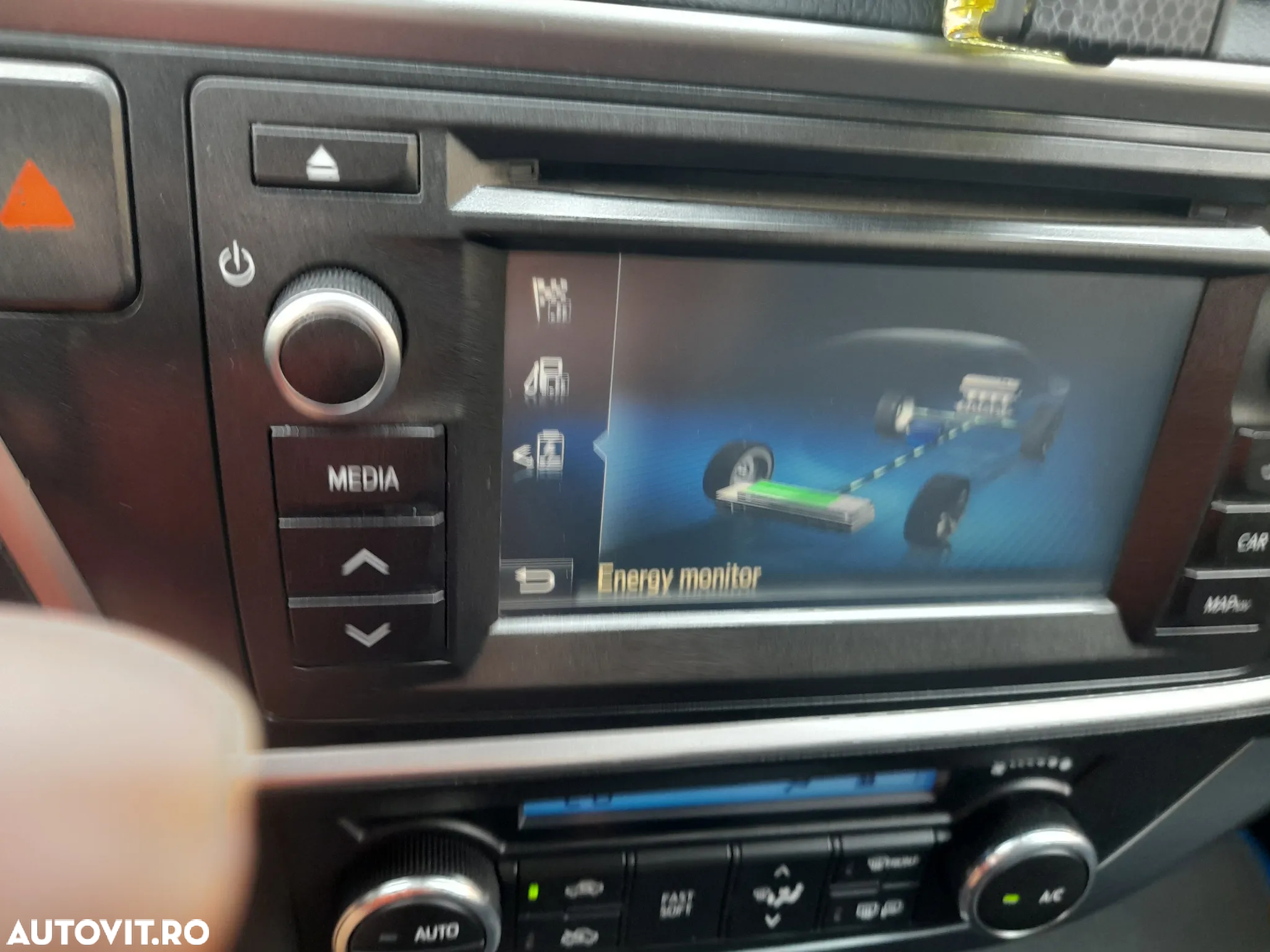 Toyota Auris 1.8 VVT-i Hybrid Automatik Life - 15