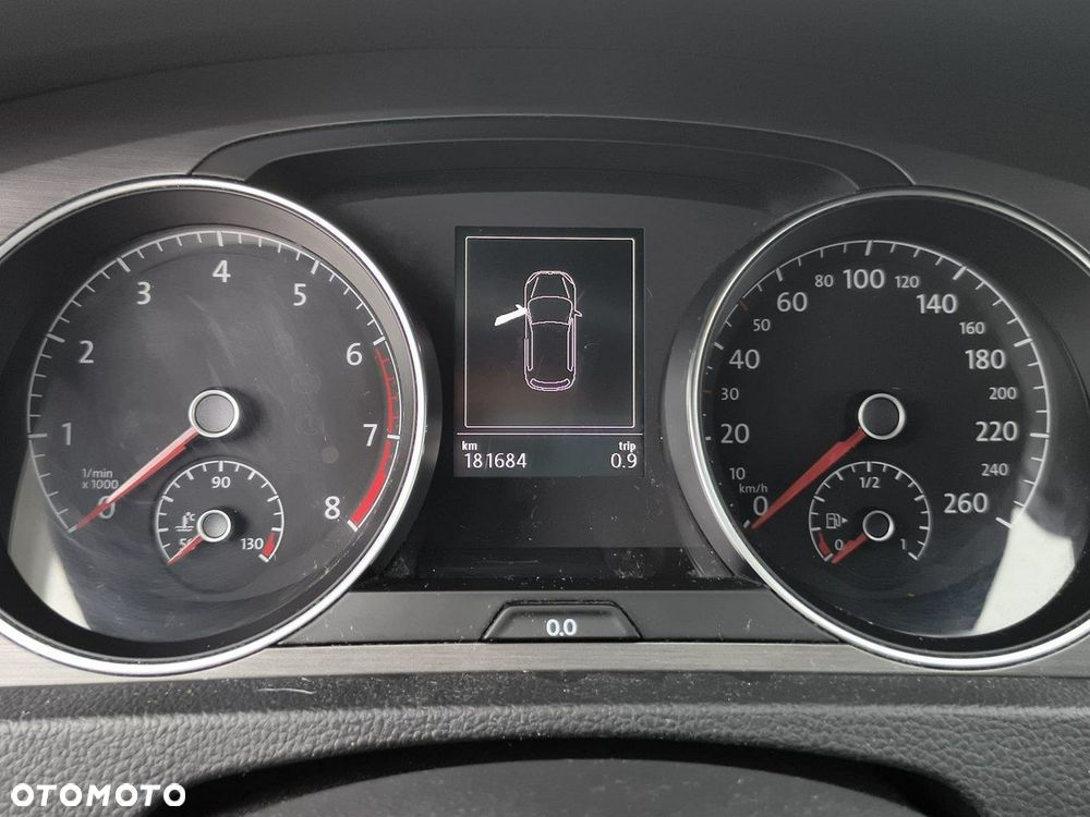 Volkswagen Golf - 20