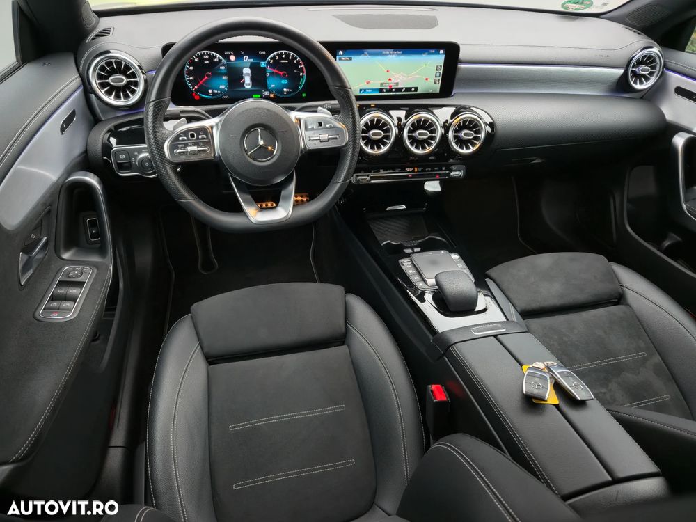 Mercedes-Benz CLA 250 e 8G-DCT AMG Line Advanced Plus - 19