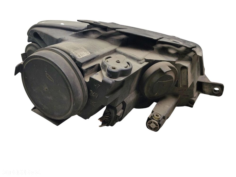 LAMPA LEWY PRZÓD VOLKSWAGEN PASSAT B6 (2005-2010) 2.0 TDI 140KM 3C0941005M - 2